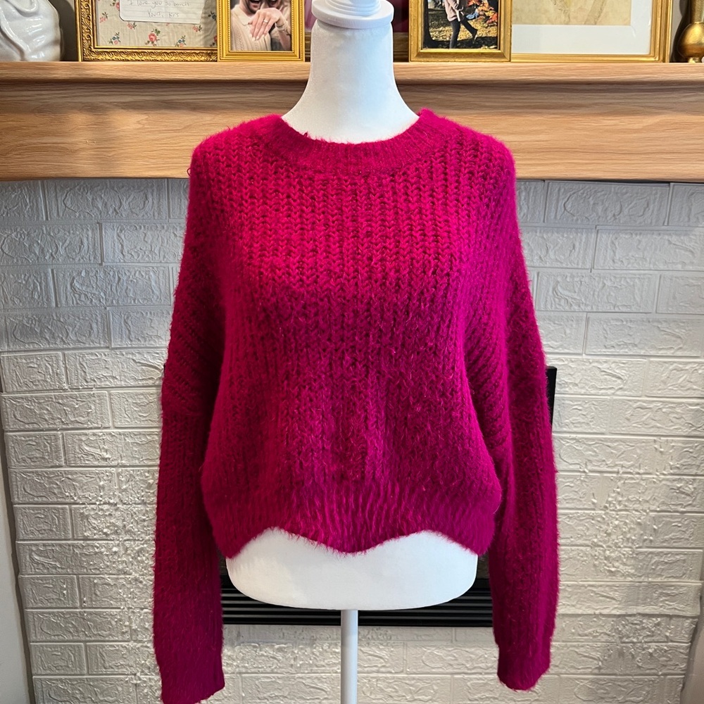 Women's Fuchsia Sweater